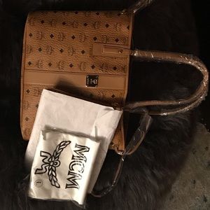 MCM Liz Shopper tote (Medium)
